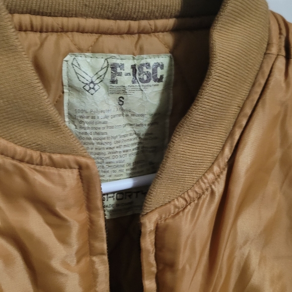 Puff Jacket - Picture 2 of 3